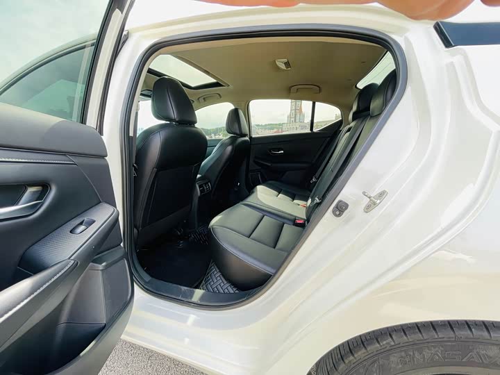 Фото 21 - Nissan Sylphy