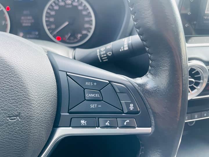 Фото 36 - Nissan Sylphy