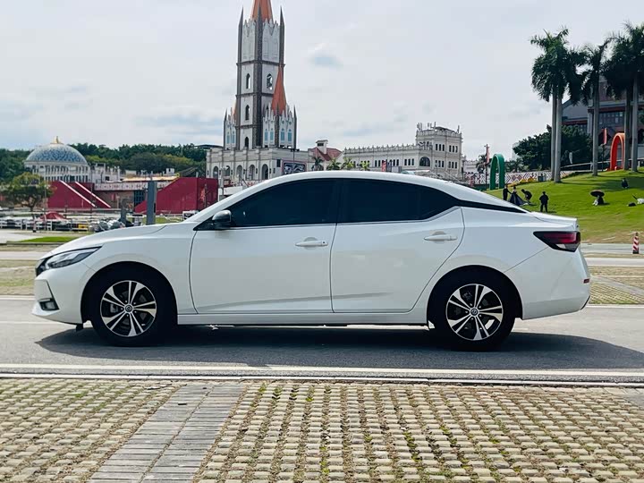 Фото 5 - Nissan Sylphy
