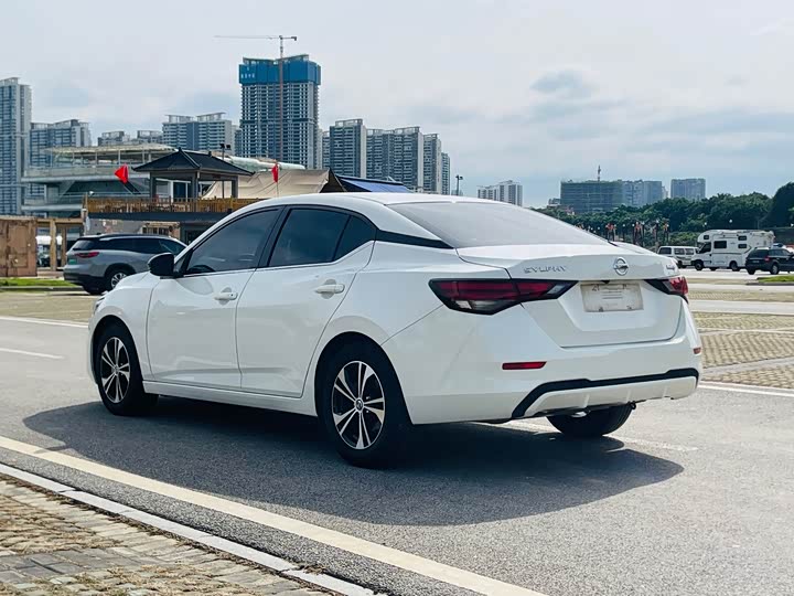 Фото 6 - Nissan Sylphy