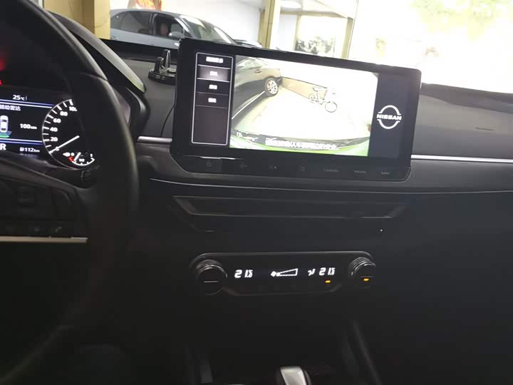 Фото 13 - Nissan Teana