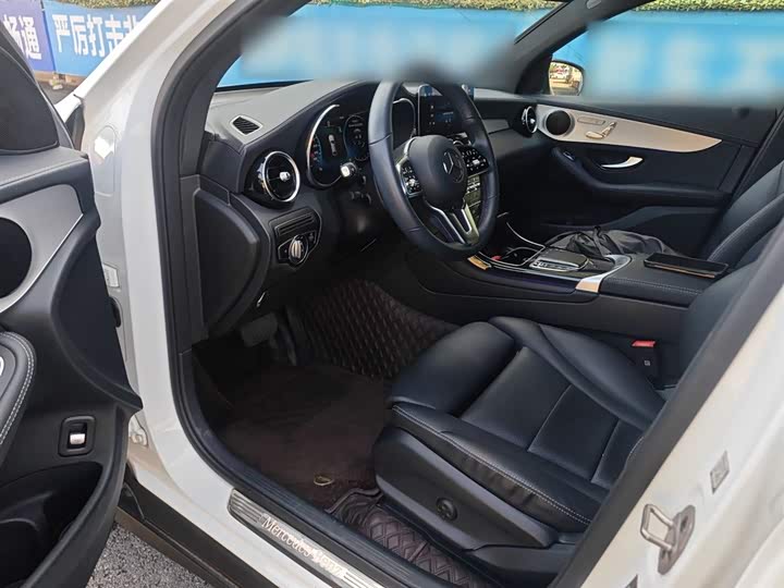 Фото 16 - Mercedes-Benz GLC-Class Coupe