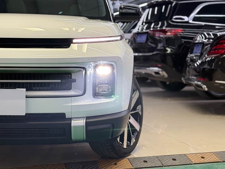 Фото 22 - Geely Icon