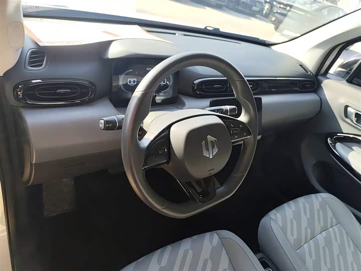 Фото 10 - Leapmotor T03