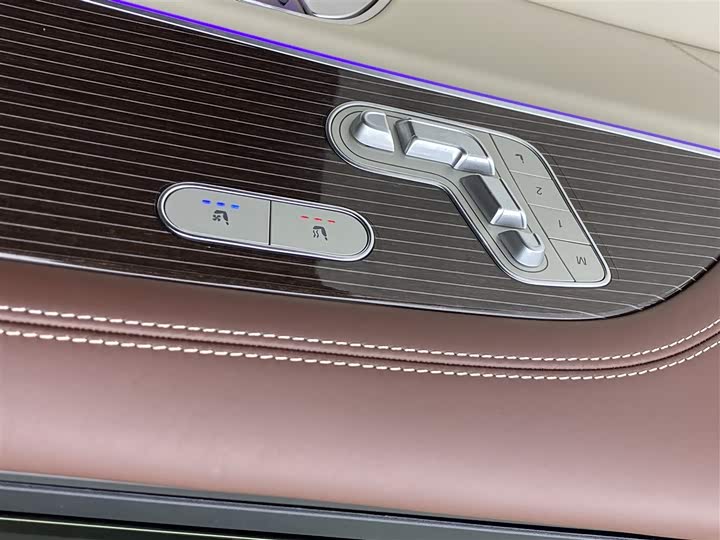 Фото 14 - Mercedes-Benz Maybach GLS