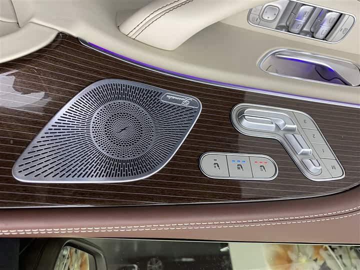 Фото 16 - Mercedes-Benz Maybach GLS