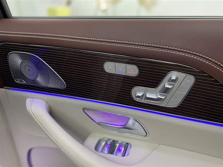 Фото 22 - Mercedes-Benz Maybach GLS