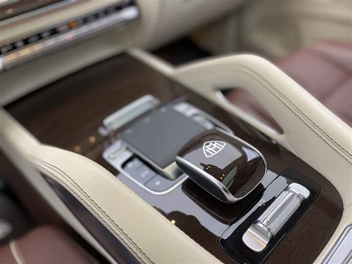 Фото 28 - Mercedes-Benz Maybach GLS