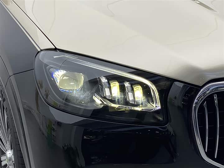 Фото 37 - Mercedes-Benz Maybach GLS