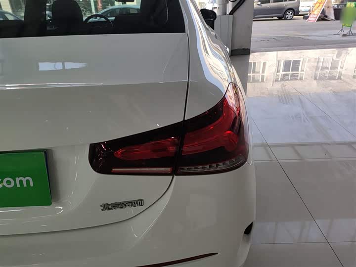 Фото 8 - Mercedes-Benz A-Class