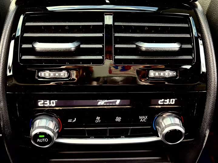 Фото 14 - BMW 6 Series GT