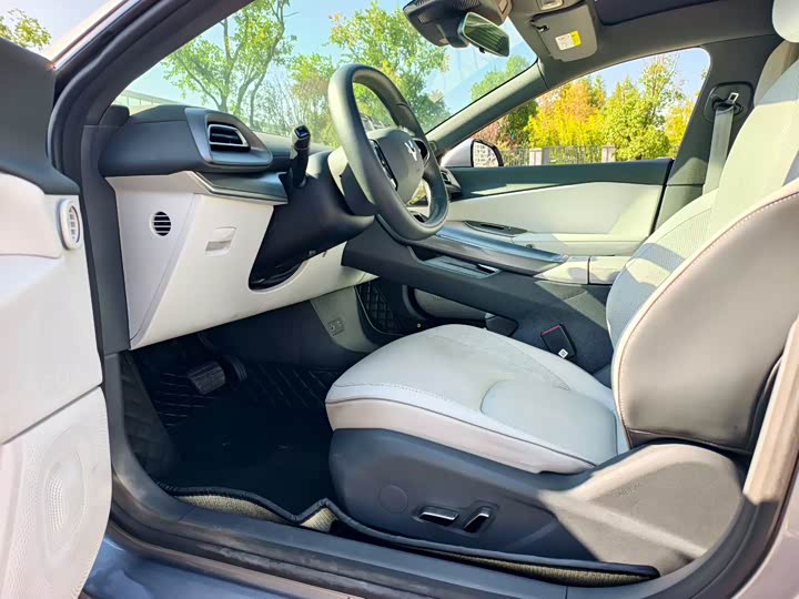 Фото 6 - BAIC Arcfox Alpha S5