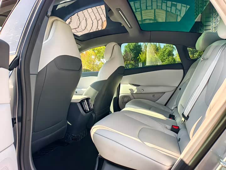 Фото 9 - BAIC Arcfox Alpha S5