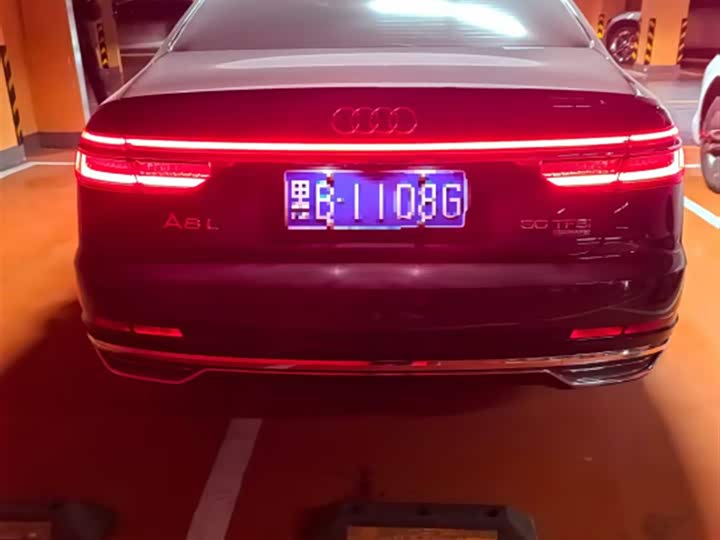 Фото 6 - Audi A8