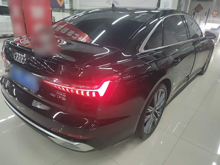 Фото 7 - Audi A6L