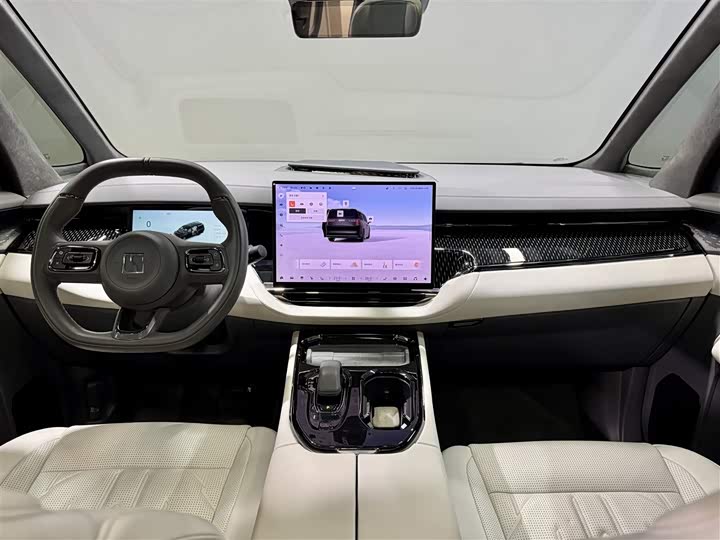 Фото 10 - Zeekr 009