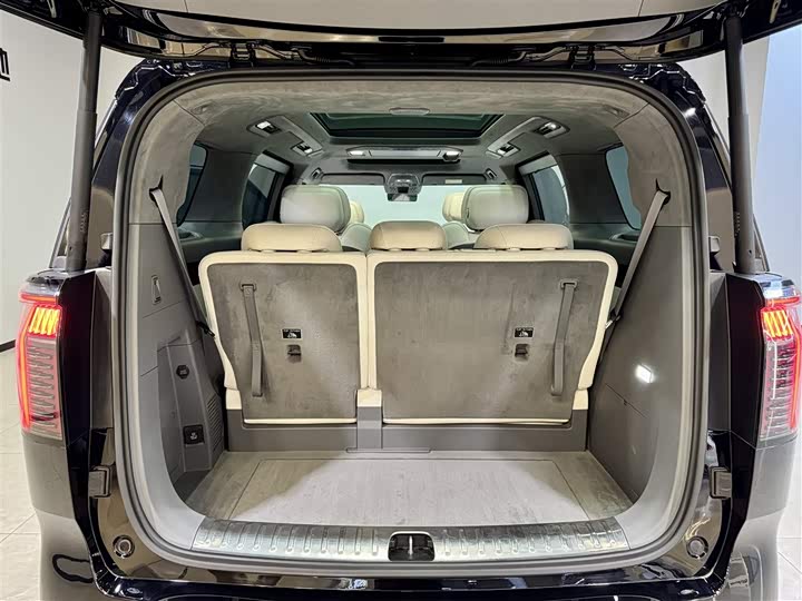 Фото 26 - Zeekr 009