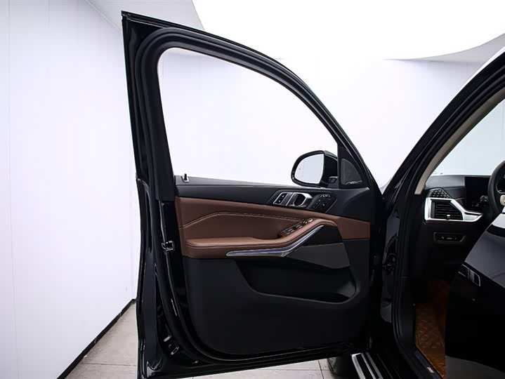 Фото 11 - BMW X7