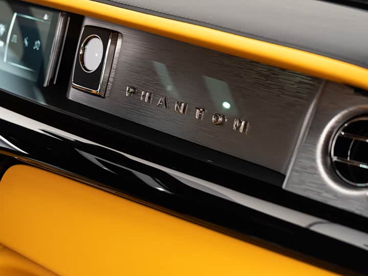 Фото 22 - Rolls-Royce Phantom