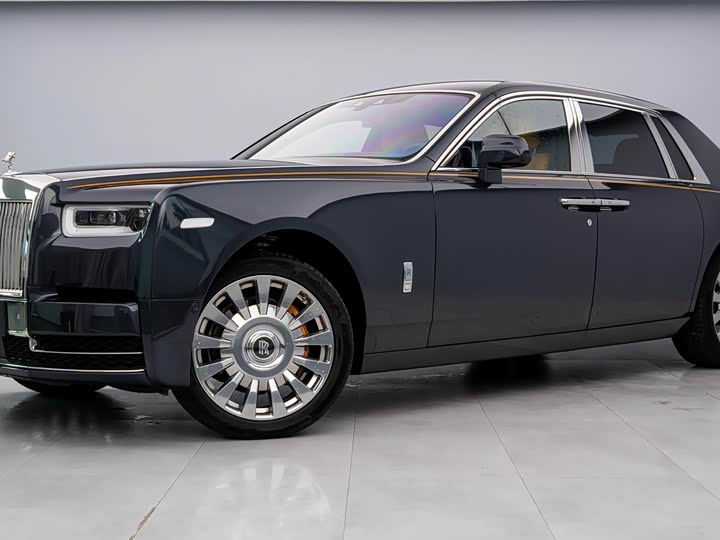 Фото 3 - Rolls-Royce Phantom