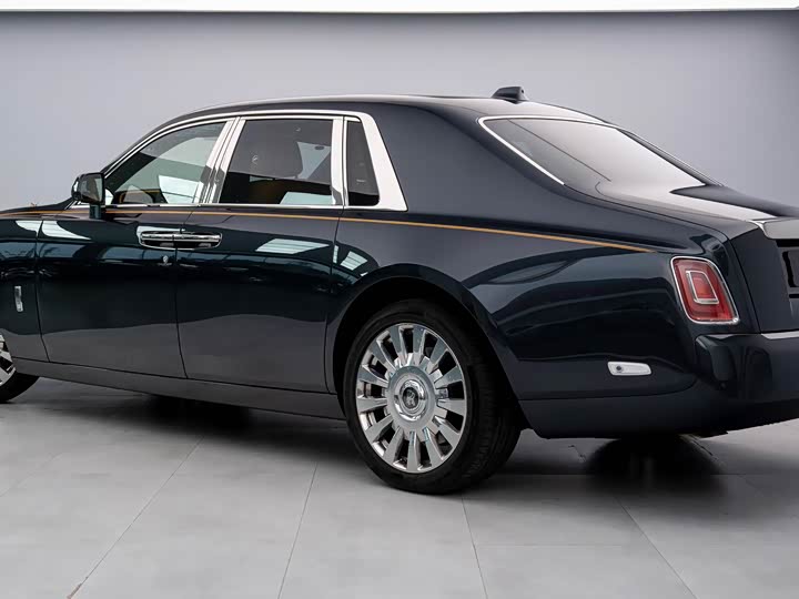 Фото 32 - Rolls-Royce Phantom