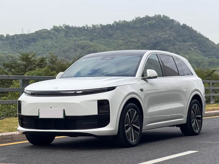 Фото 1 - LiXiang L6