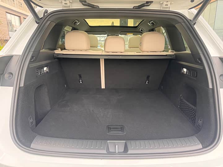 Фото 26 - LiXiang L6