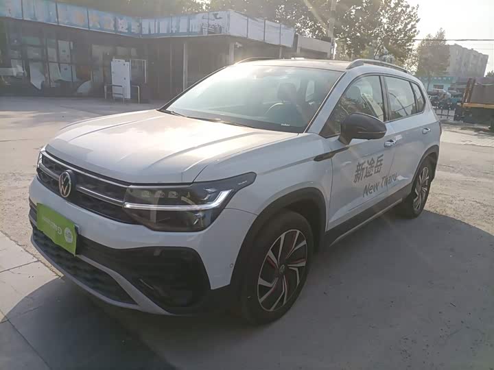 Фото 1 - Volkswagen Tharu