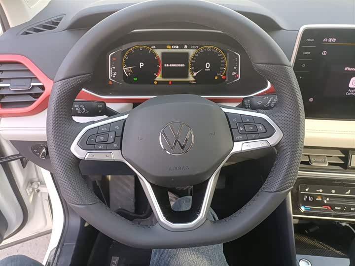 Фото 11 - Volkswagen Tharu