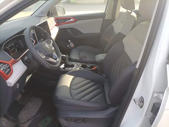 Фото 15 - Volkswagen Tharu