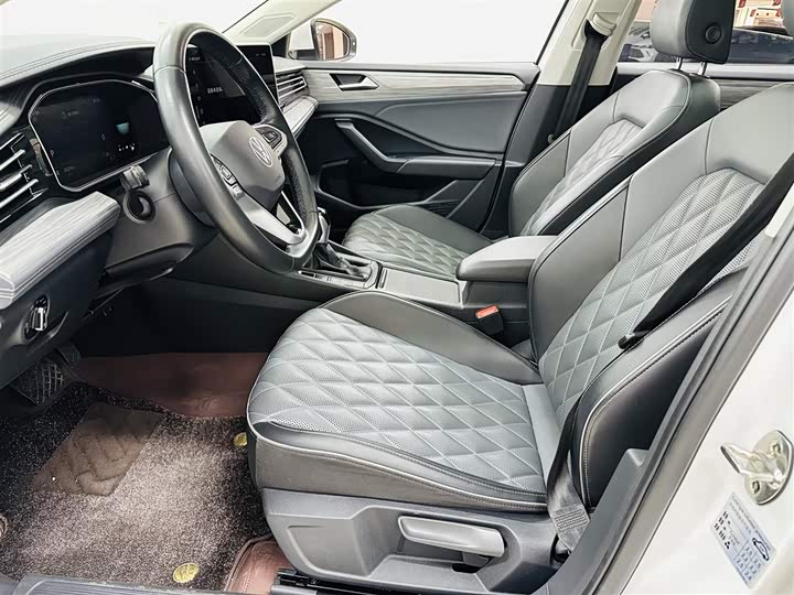 Фото 10 - Volkswagen Sagitar L