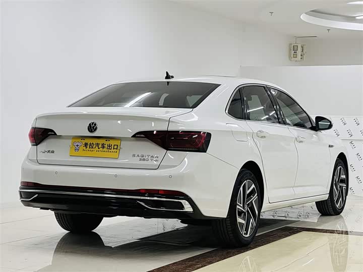 Фото 3 - Volkswagen Sagitar L