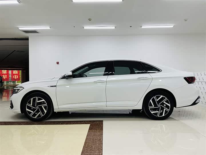 Фото 5 - Volkswagen Sagitar L