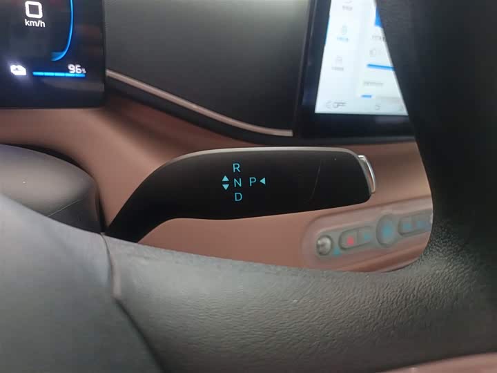 Фото 14 - BYD Seagull