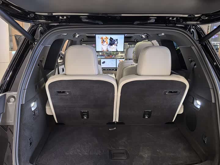 Фото 12 - LiXiang L9