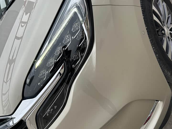 Фото 11 - Buick GL8 ES