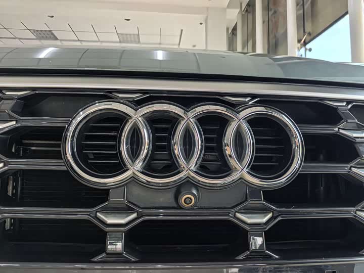 Фото 12 - Audi Q3