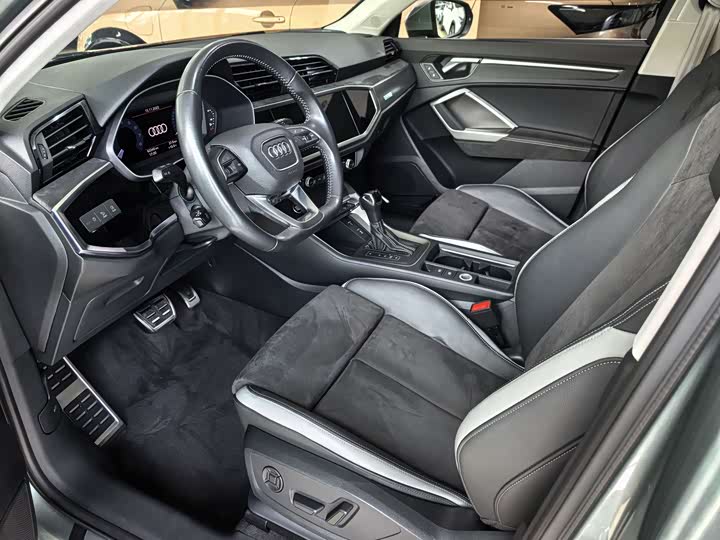 Фото 15 - Audi Q3