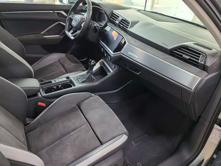 Фото 19 - Audi Q3