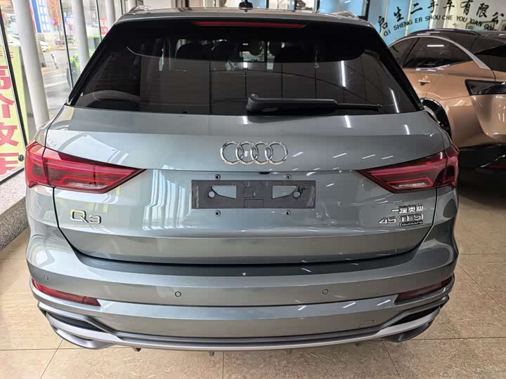 Фото 6 - Audi Q3