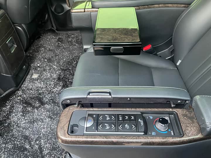 Фото 9 - Toyota Vellfire