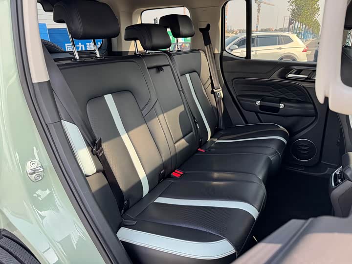 Фото 12 - Tank 300