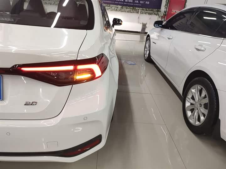 Фото 8 - Toyota Allion