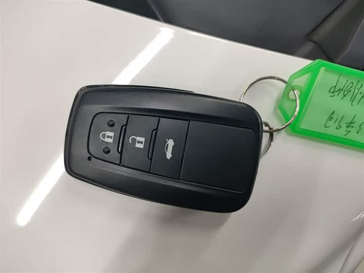 Фото 9 - Toyota Allion