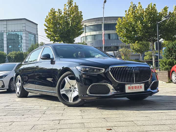Фото 3 - Mercedes-Benz Maybach S-Class