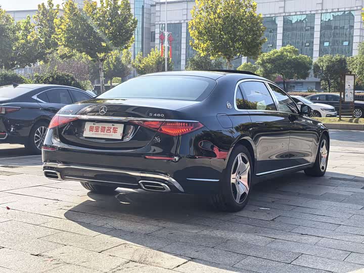 Фото 4 - Mercedes-Benz Maybach S-Class