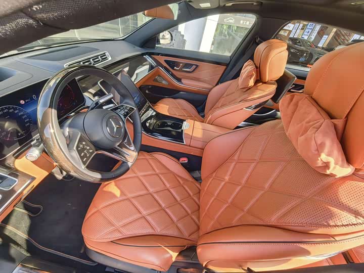 Фото 9 - Mercedes-Benz Maybach S-Class