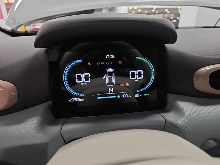 Фото 12 - Leapmotor T03