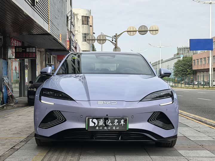 Фото 2 - BYD Seal