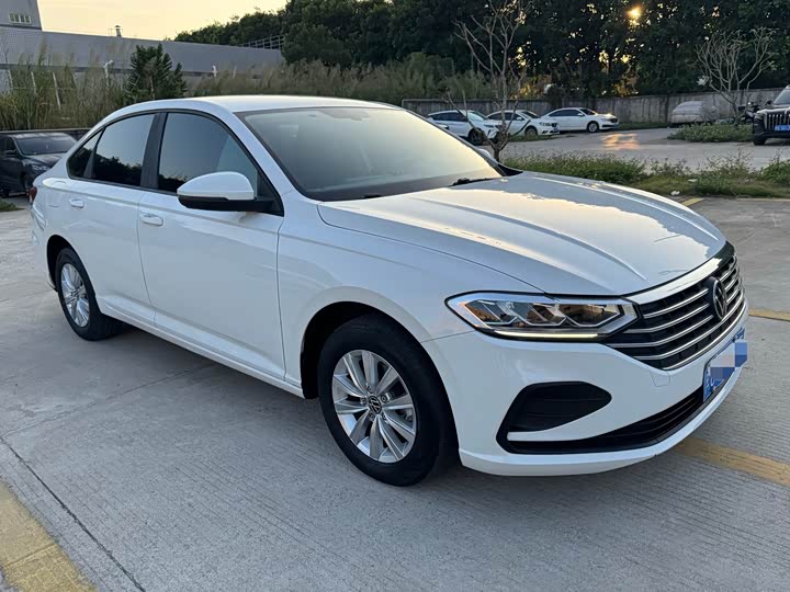 Фото 3 - Volkswagen Lavida